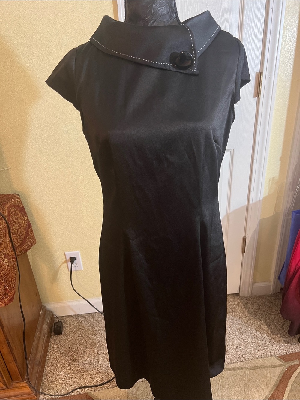 Dress Barn Black Cap-Sleeve Midi Dress with Statement Collar